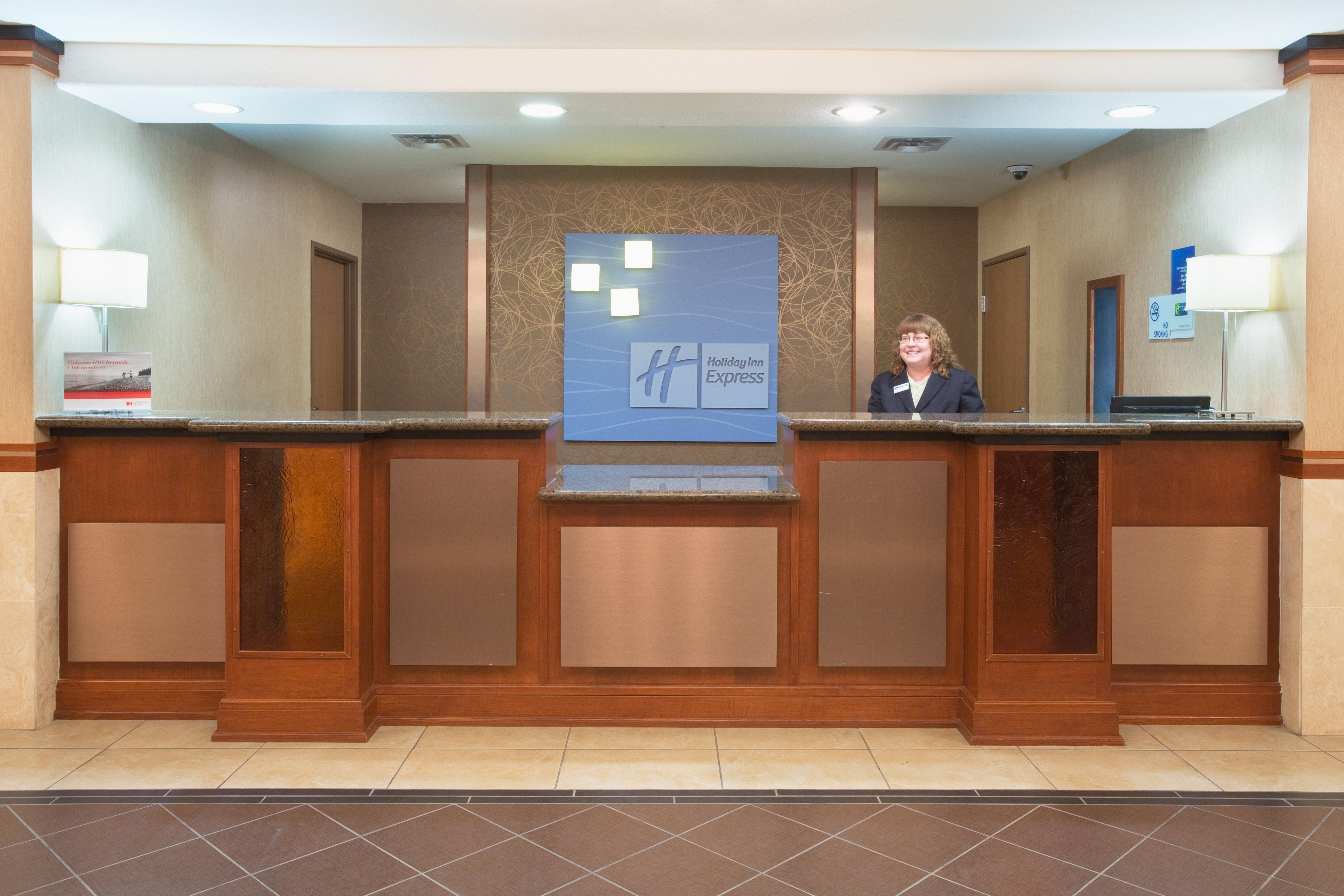 Holiday Inn Express And Suites Los Alamos Entrada Park By Ihg Екстериор снимка