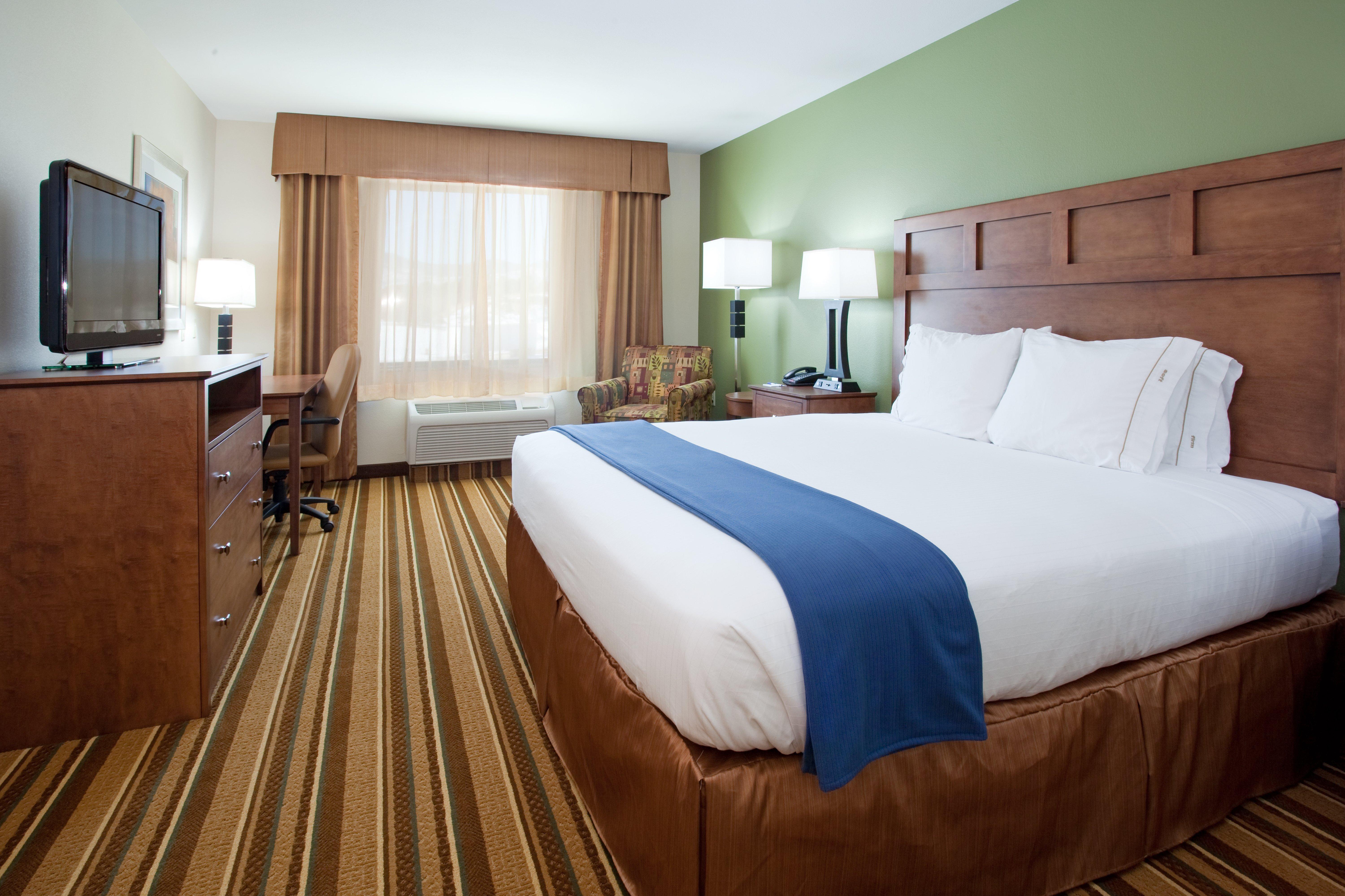 Holiday Inn Express And Suites Los Alamos Entrada Park By Ihg Екстериор снимка