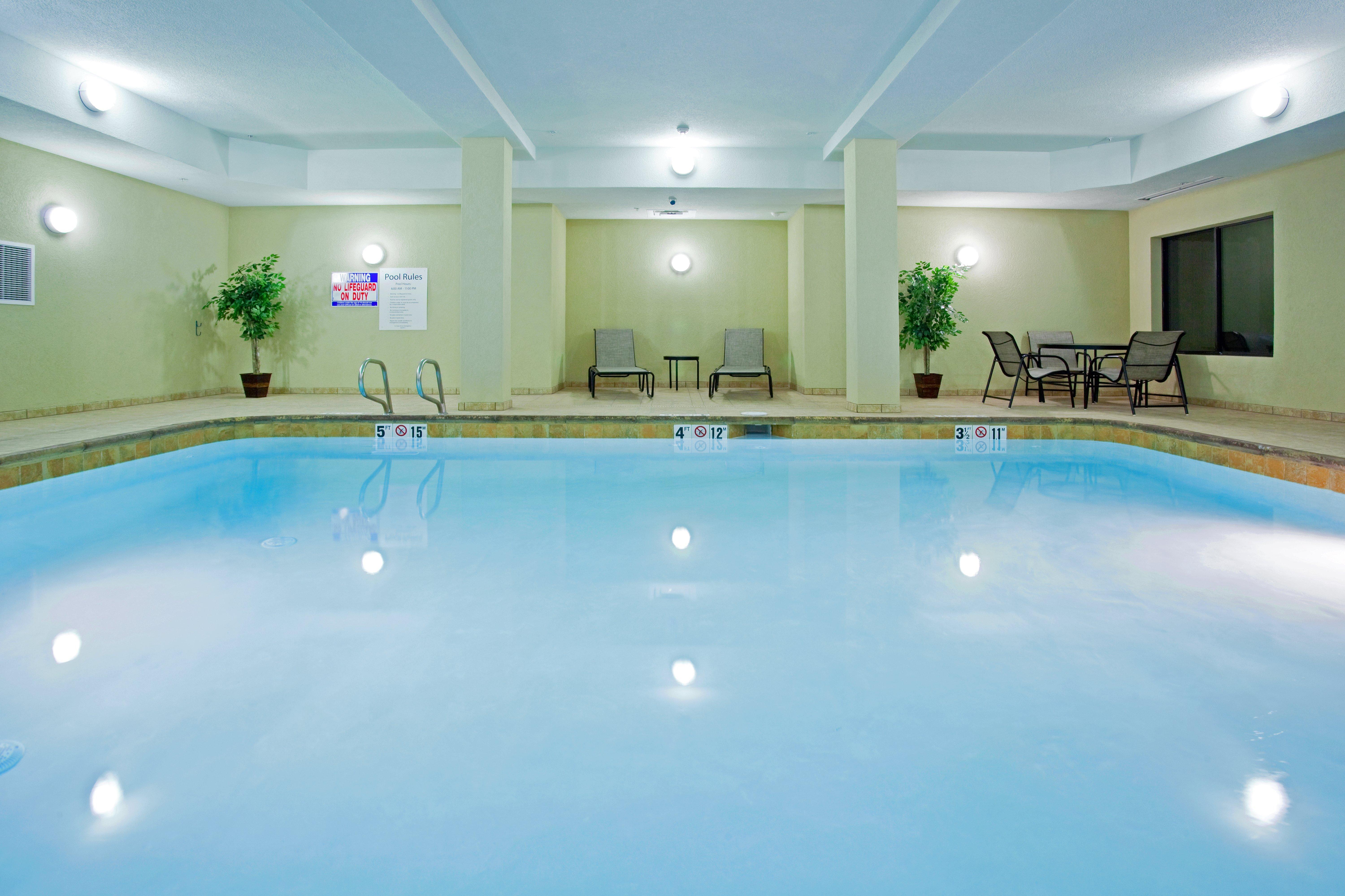 Holiday Inn Express And Suites Los Alamos Entrada Park By Ihg Екстериор снимка