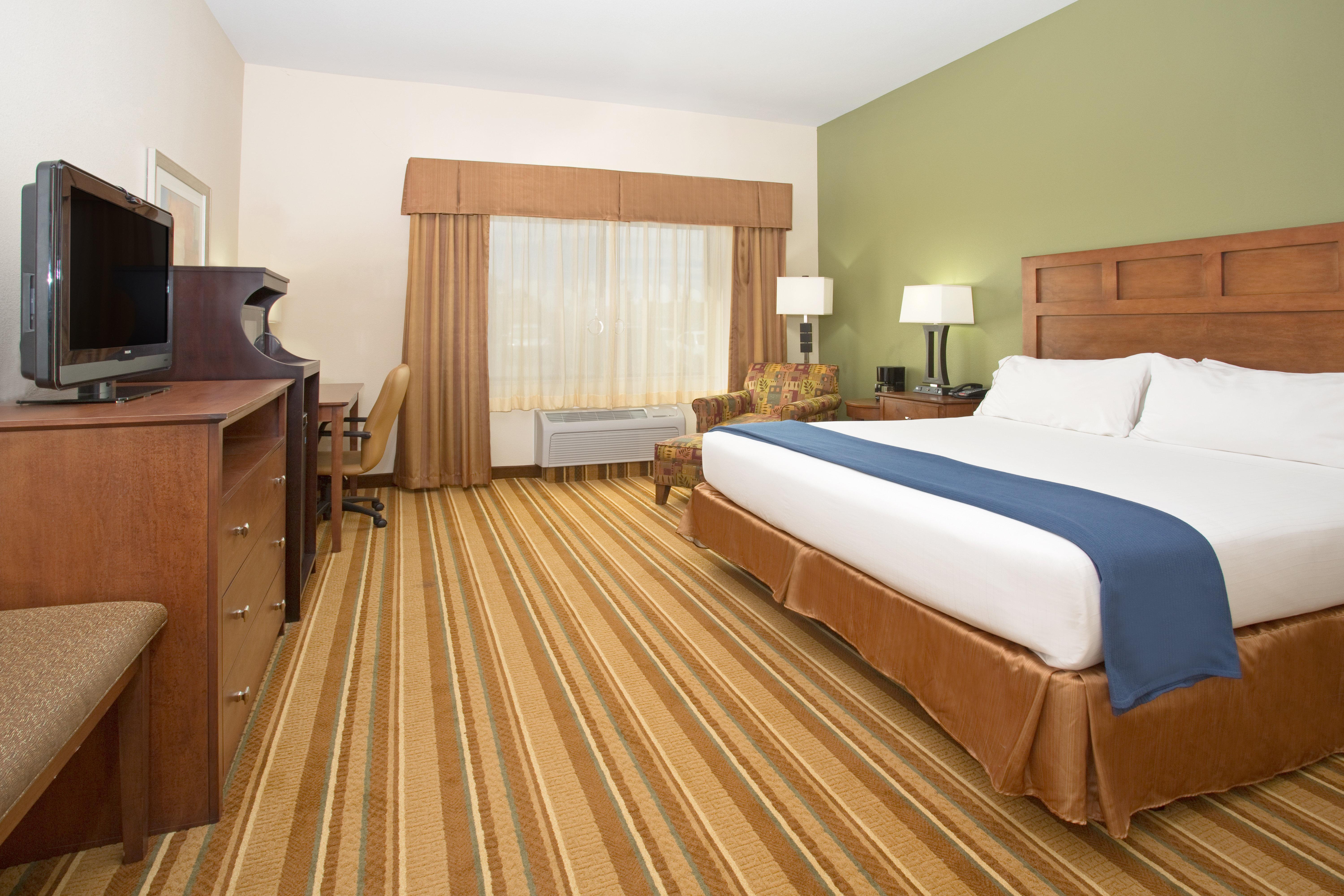 Holiday Inn Express And Suites Los Alamos Entrada Park By Ihg Екстериор снимка